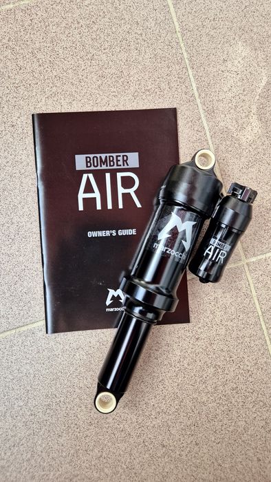 Shock nou Marzocchi Bomber similiar Fox Float X