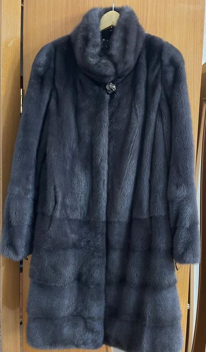 Продам норковую шубу