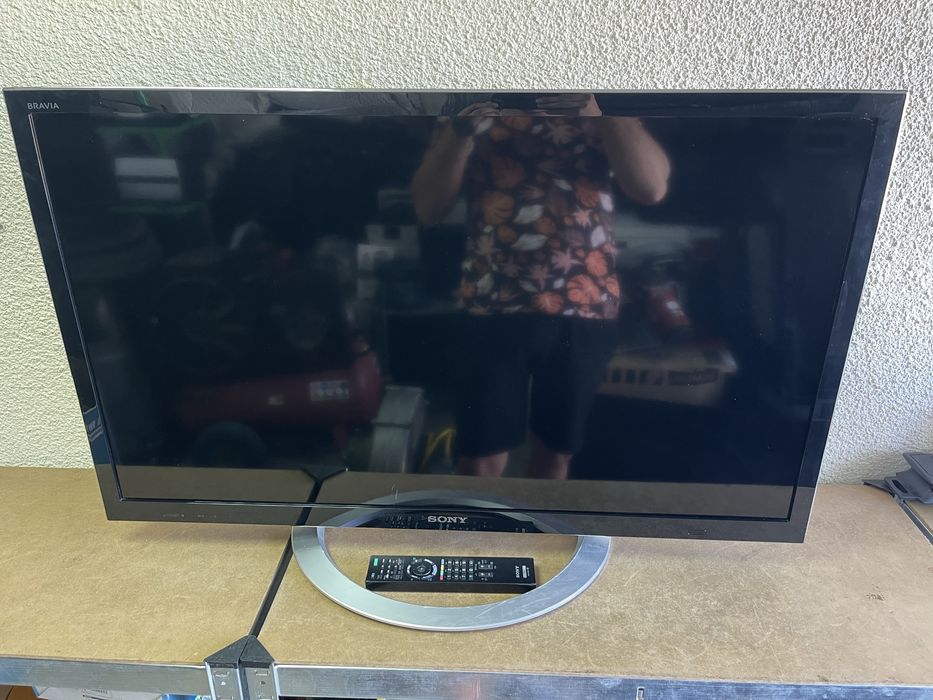 Телевизор SONY Full HD LED 40“ - KDL-40HX750