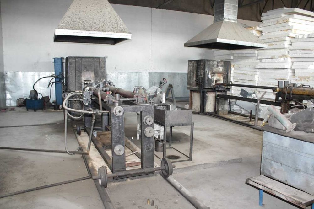 Avtoservis avtomoyka vulkanizatsiya sotiladi Yengi Uzbekistonda