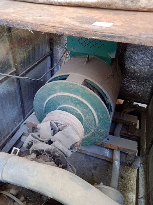 Движок сотилади 20кв