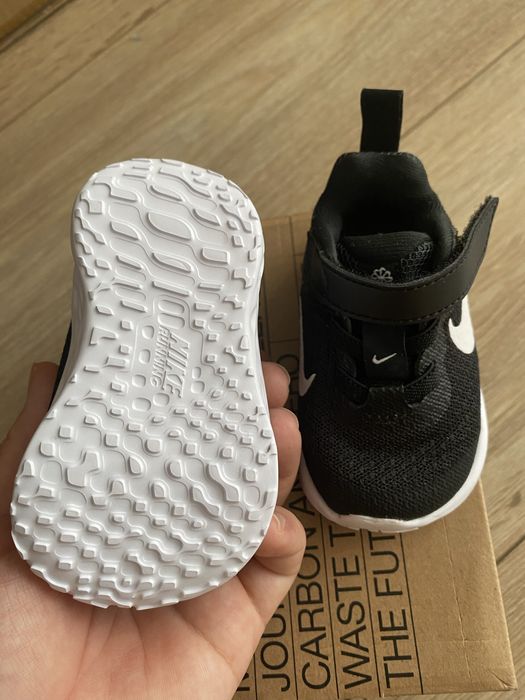 Adidasi Nike Bebelusi