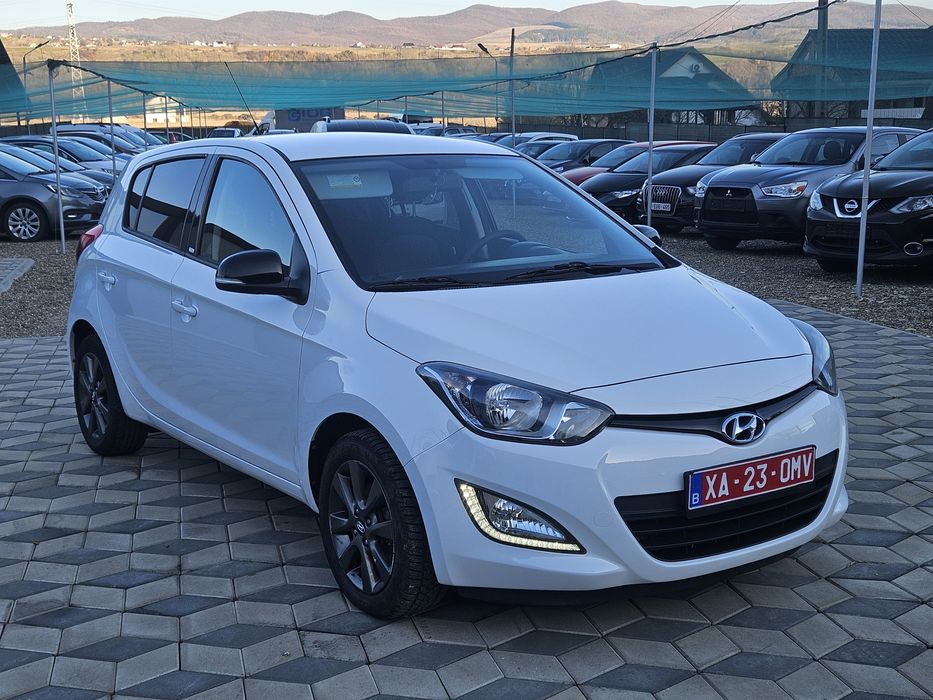 Hyundai I20 1.4 benzina automat!