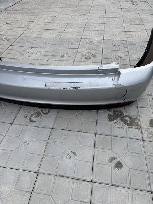 Заднии бампер б/у на приору2