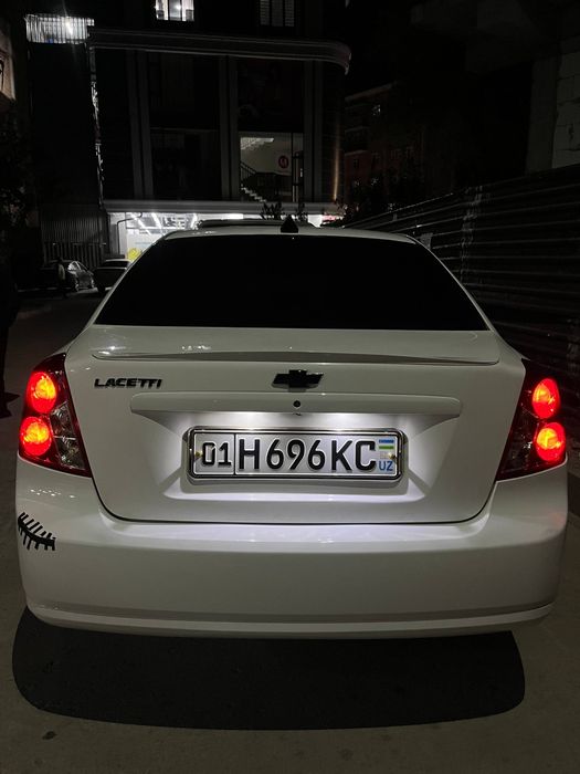 Laseti 1.8 2013 yil