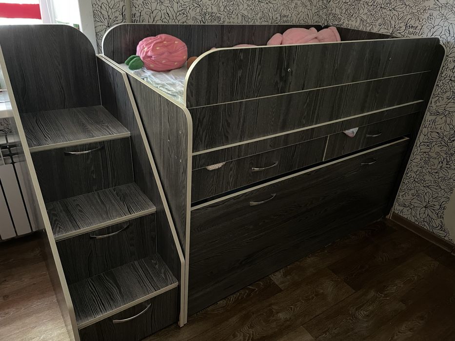 Продаю детскую кровать