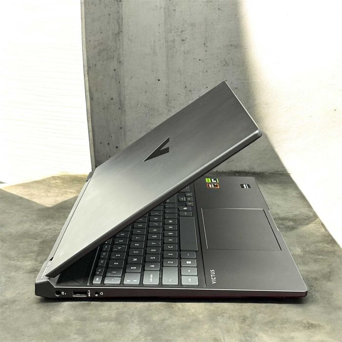 Hp Victus Gaming Rtx 5050 8Gb / Amane Cashbook Deva