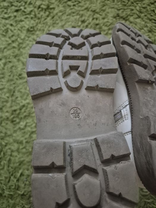 Детски кожени  ботички