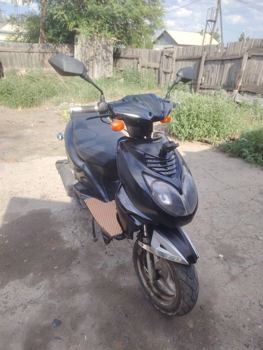 Скутер лупус 150кубовый