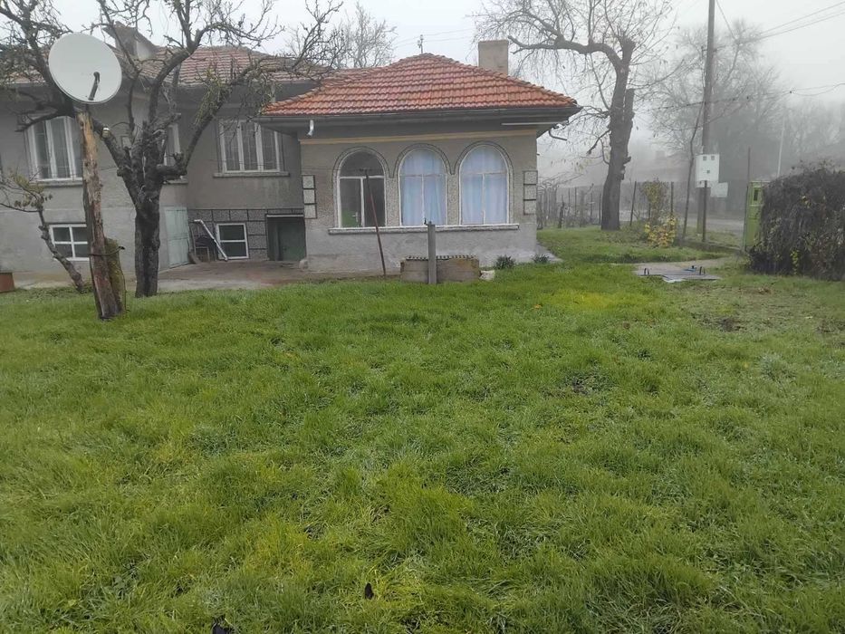 Продава се Къща в Алфатар - 160 кв.м за 147 €/кв.м - Снимка #2