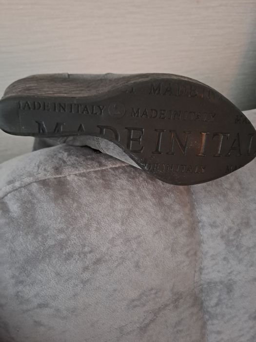 Продам сапоги, замшевые ,новые
