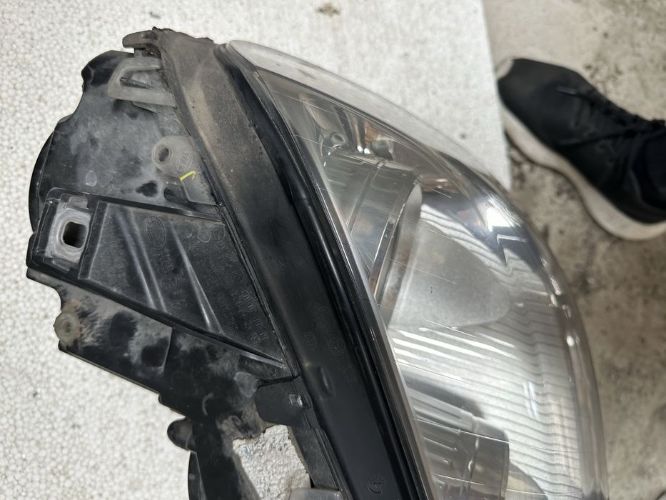 Mercedes ML w164 ляв фар Оем