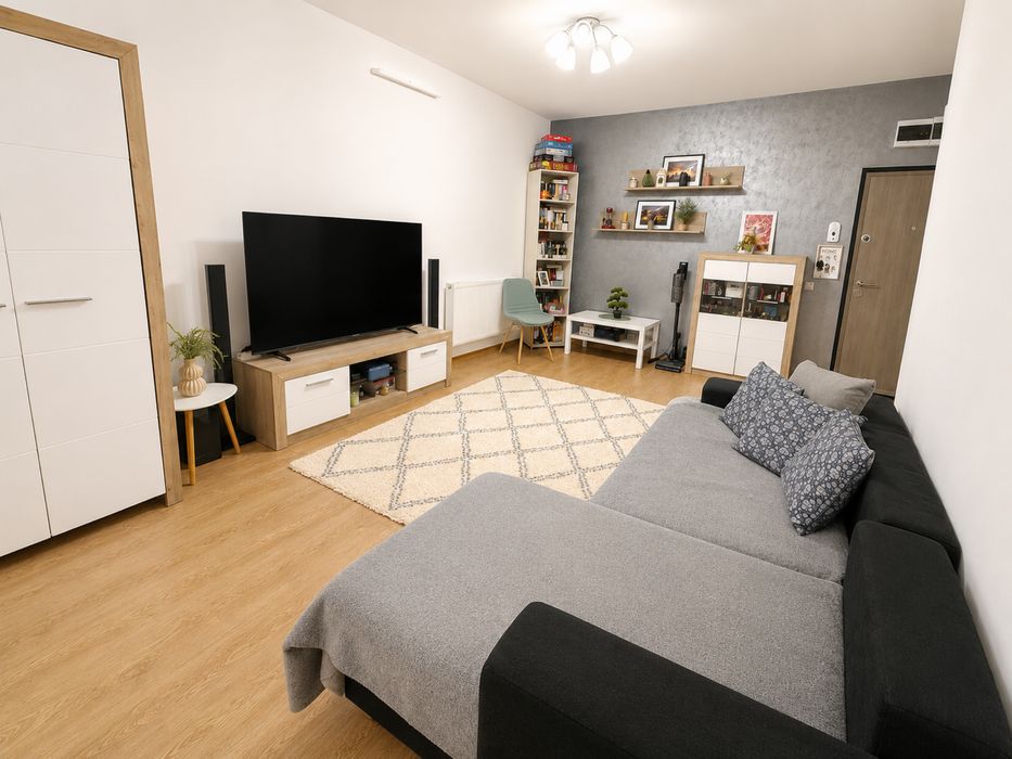 Vand apartament 2 camere  zona Bariera