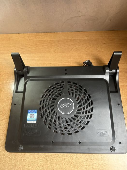 Охлаждающая подставка для ноутбука