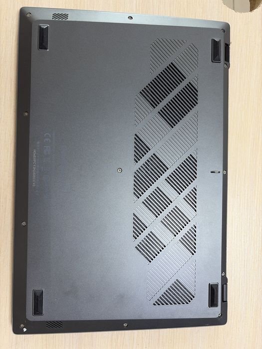 Продам Chuwi GemiBook XPro на запчасти