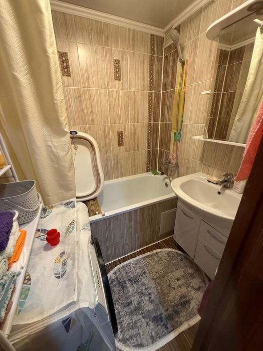 Сдам 2 комнатную квартиру