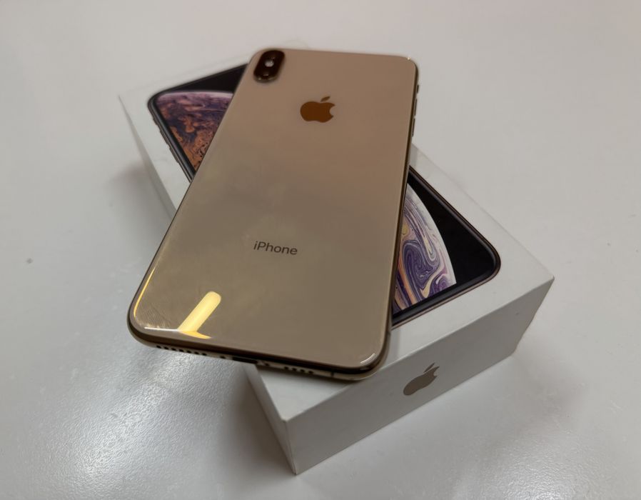 Продам iPhone XS Max 64GB