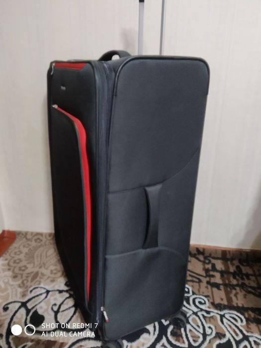 Чемодан самый большой