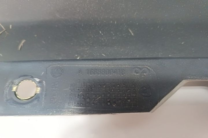 Aripa fata dreapta A1688800418 Mercedes-Benz A-Class W168