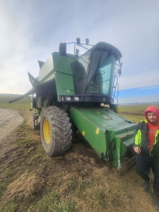 Dezmembrez john deere 2258