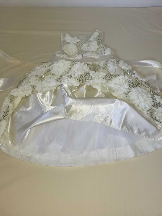 Детска офицялна рокля за 6г.-7г.