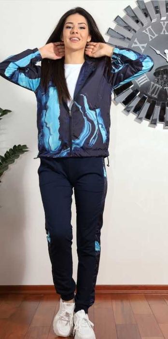 Дамски спортен екип MARBLE BLUE