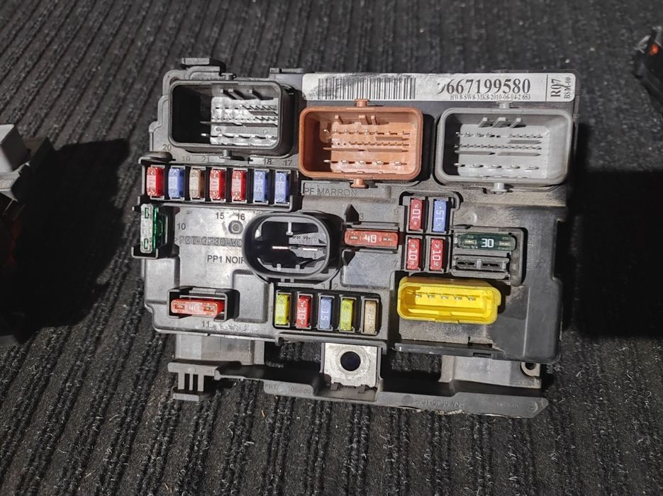 BSM модул  БСМ модули Peugeot Citroen L08 / R05/ R07/ R09 Delphi modul