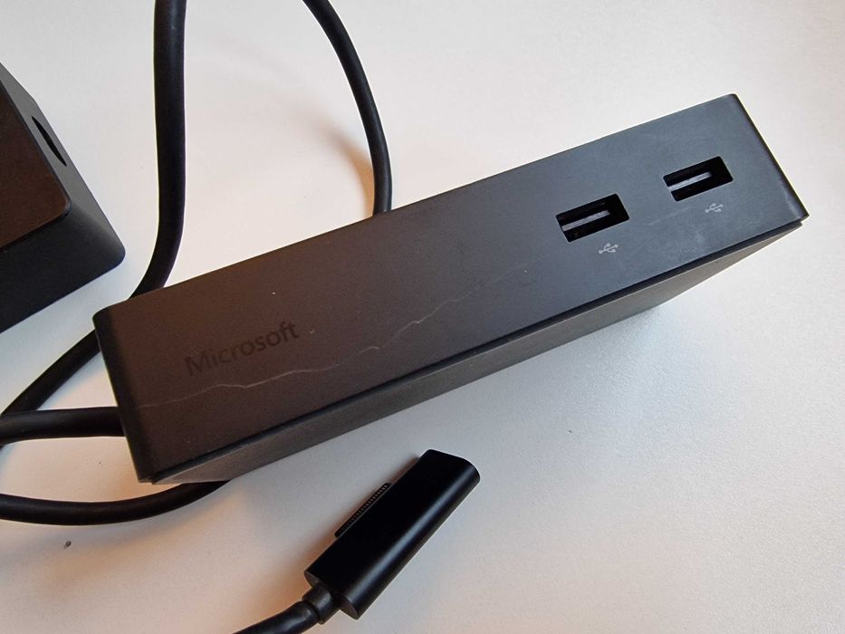 DockingStation Surface