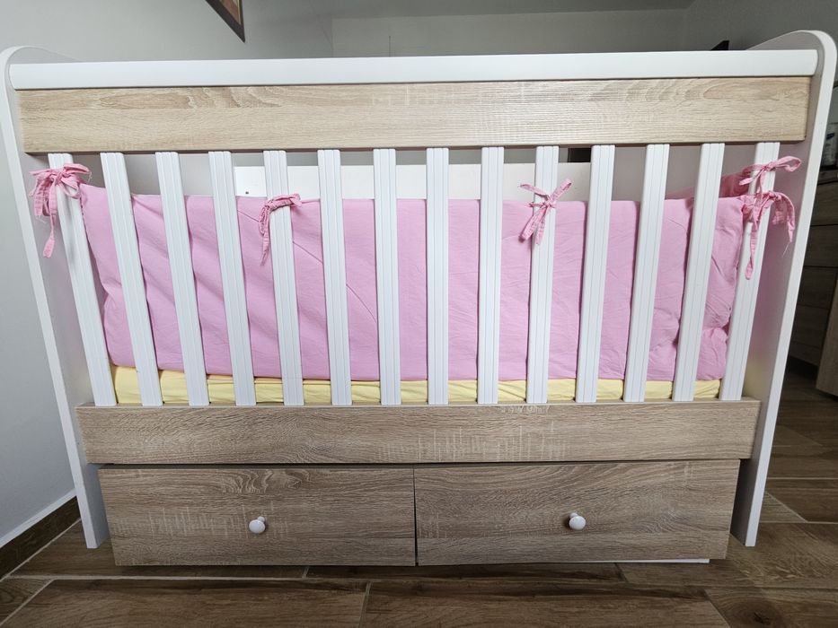 Детско легло с люлеещ се механизъм, матрак