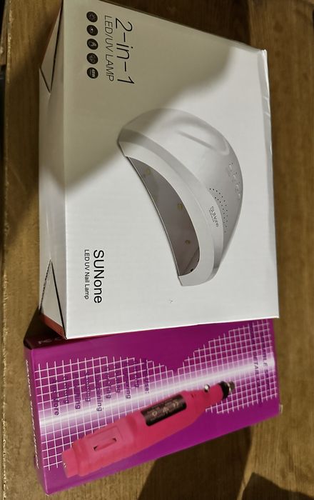 Продаётся лампа и машинка для маникюра