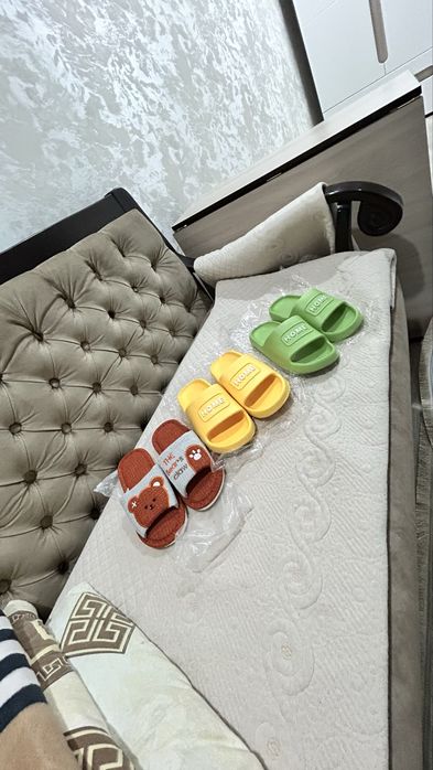 Продам тапочки по 2000