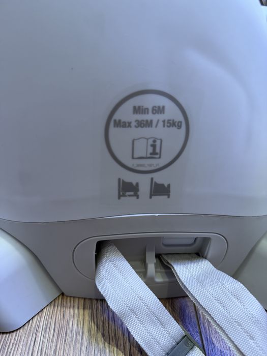 Mamas & Papas Столче за хранене Baby Bug - Pebble Grey