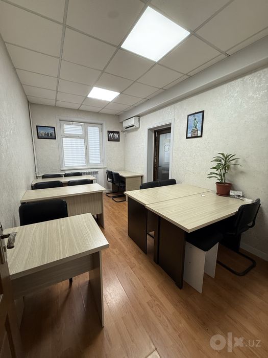 Сдаётся офис 110 м² у метро Новза