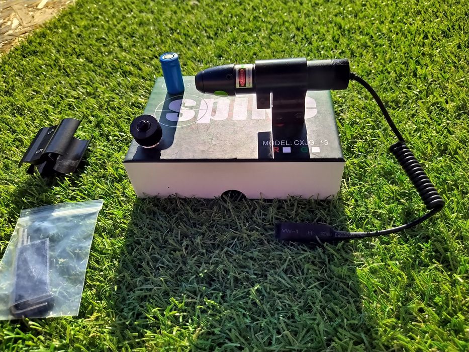 Laser pentru arma pistol pointer verde airsoft prindere pe sina green