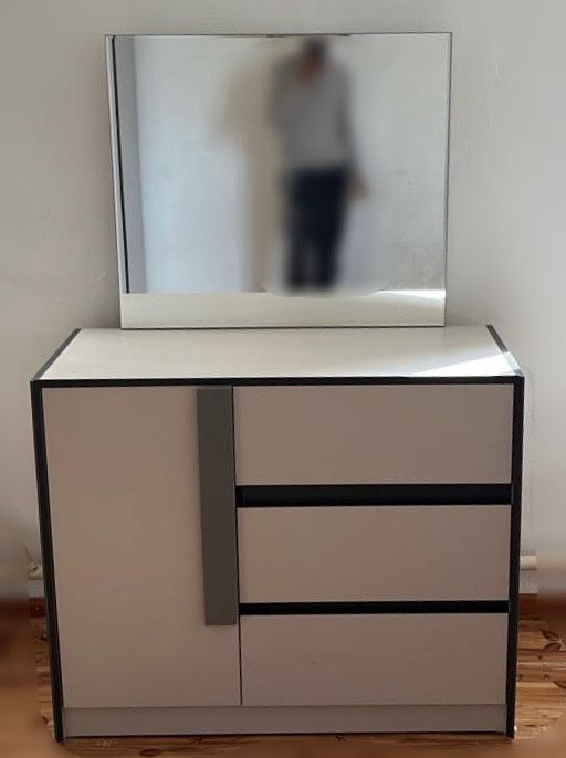 Комод/трюмо с зеркалом