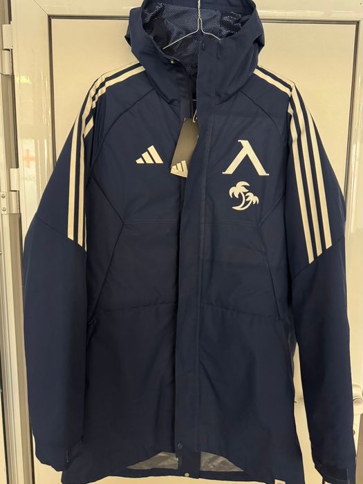 ПФК Левски екипировка/маратонки