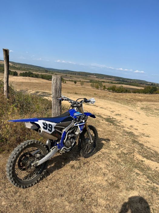 Vând Yamaha YZ250F