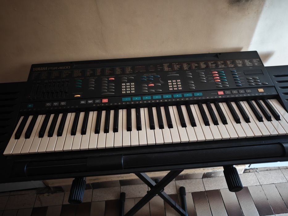 Синтезатор Yamaha
