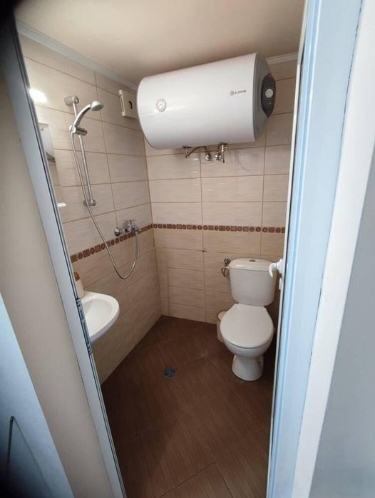 Дава се под наем Двустаен апартамент в Бургас, Център - 69 кв.м за 510 € - Снимка #5