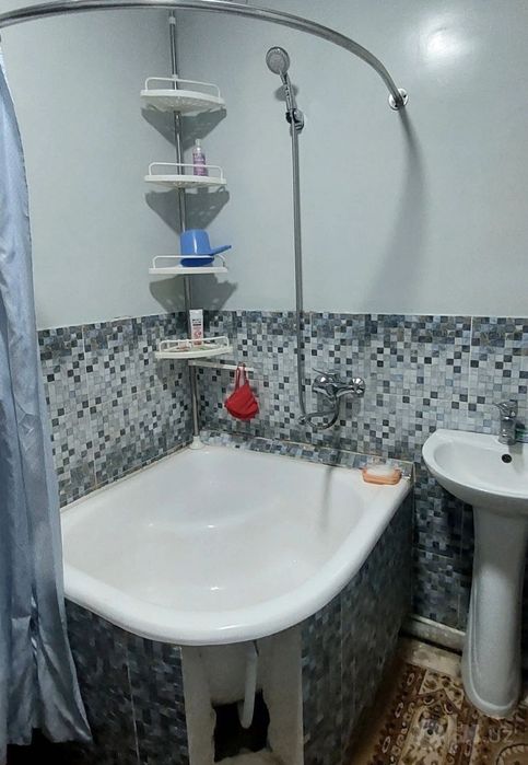 Keles Massivda 3 xona uy sotamiz