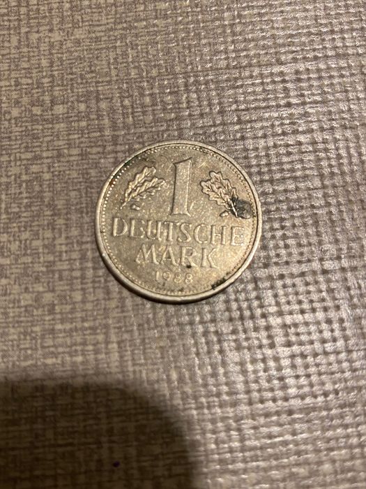 Vând  moneda germană de o marcă germană an 1988  negociabil