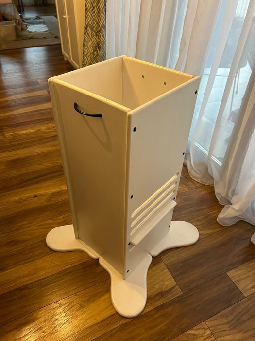 Turn de invatare din lemn masiv