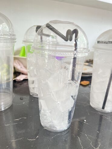 Стаканчики со льдом