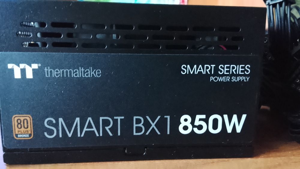Блок питания на 850W Thermaltake