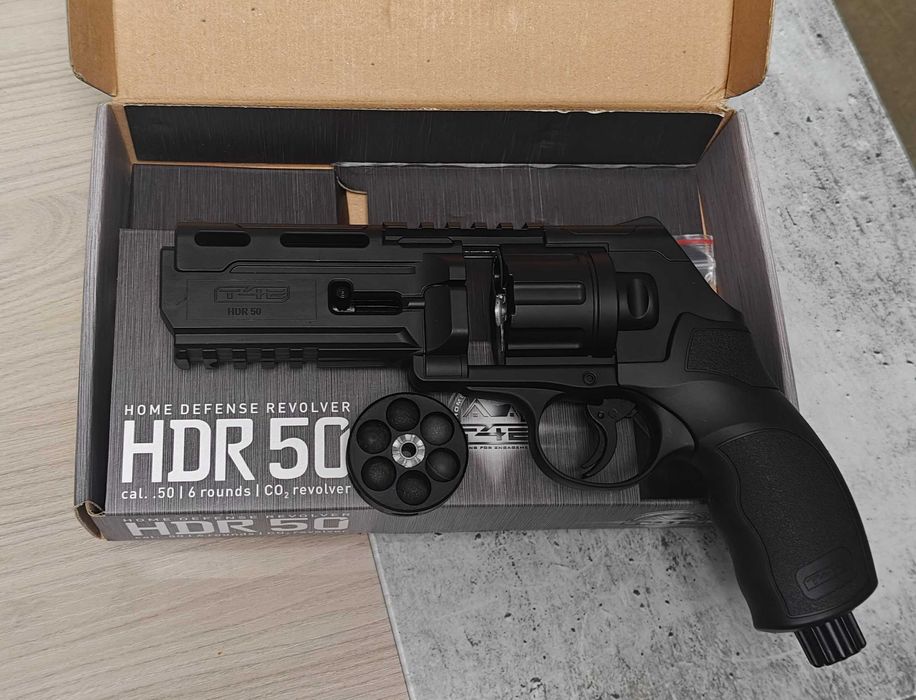 Pistol UMAREX HDR50 nou