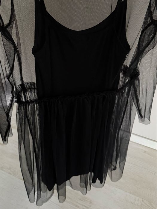 Черна свободна рокля с тюл-S размер