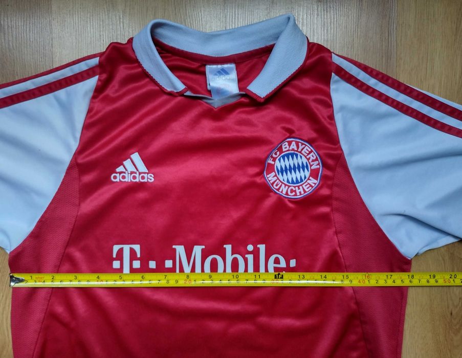 Bayern Munchen / Adidas - футболна тениска на Байерн Мюнхен за 164см.