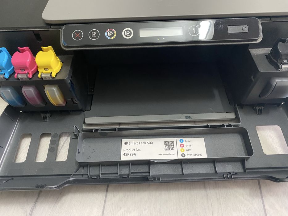 Продается Ноутбук Acer, Принтер HP Smart Tank 500.