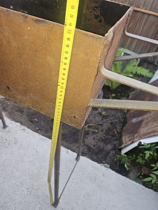 Продам мангал на ножках