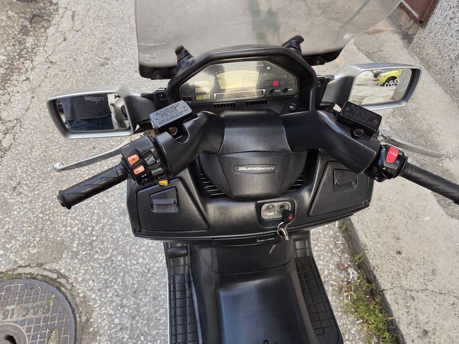 Suzuki burgman 650